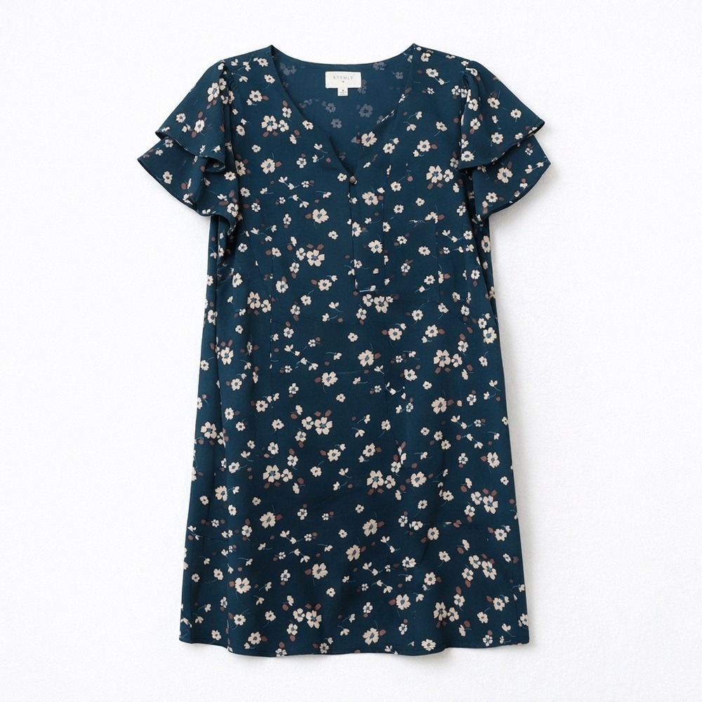 Everly Women's‎ Medium Floral Flutter Sleeve Shift Dress Blue Cream